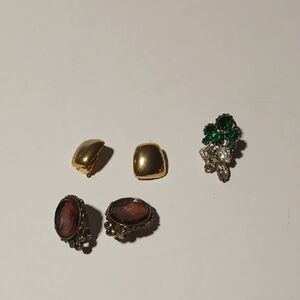 Elegant Gold and Green Earrings Set